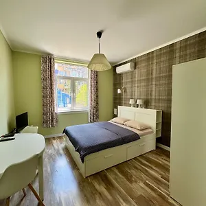 top-city-center.plovdiv-hotels.com/